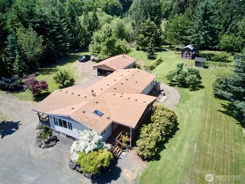 611 Robinson Rd, Woodland, WA 98674
