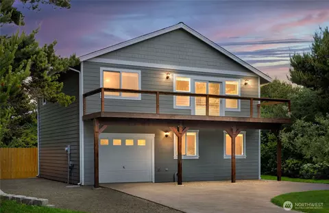 356 N Wynoochee Dr SW, Ocean Shores, WA 98569