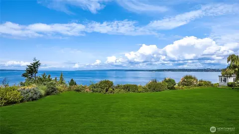 11628 NE Yeomalt Point Dr, Bainbridge Island, WA 98110