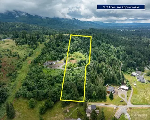 4135 Kamphouse Dr, Sumas, WA 98295