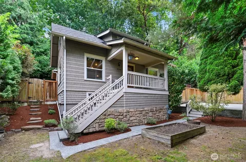 4144 SW Orchard St, Seattle, WA 98136