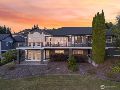 1011 40th St, Bellingham, WA 98229