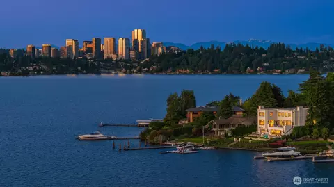 1615 Roanoke Way, Mercer Island, WA 98040