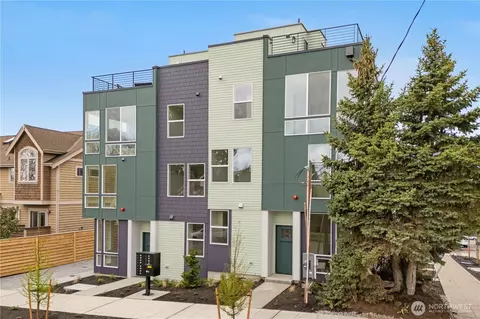 3851 Woodlawn Ave N, Seattle, WA 98103