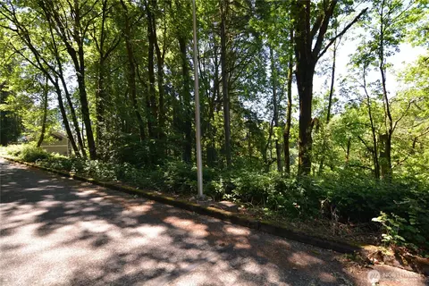 2429 Archwood Dr, Longview, WA 98632