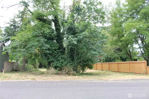 1908 Gault St, Sumner, WA 98390 photo 2