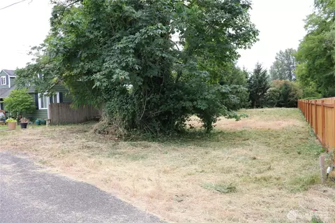 1908 Gault St, Sumner, WA 98390 photo 3