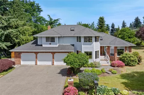 1612 SW 304th St, Federal Way, WA 98023
