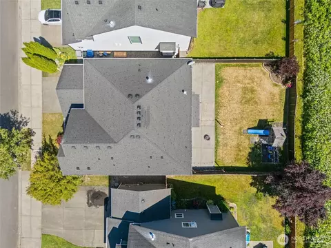 View/Area - 1208 Goldfinch Ave SW, Orting, WA 98360 photo 1 of 2