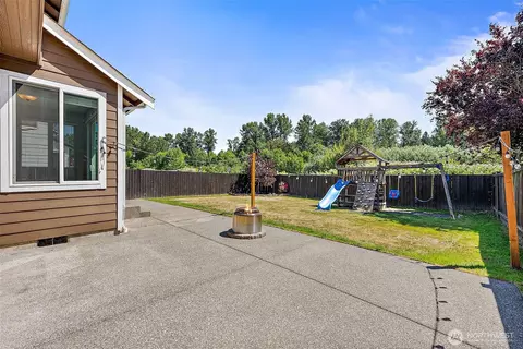 Exterior - 1208 Goldfinch Ave SW, Orting, WA 98360 photo 4 of 6