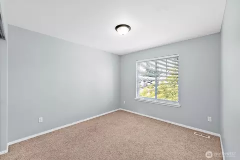 Bedroom - 1208 Goldfinch Ave SW, Orting, WA 98360 photo 1 of 6