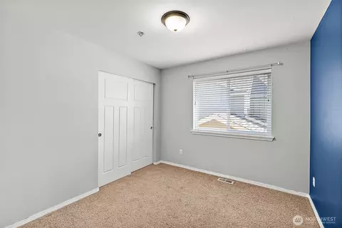 Bedroom - 1208 Goldfinch Ave SW, Orting, WA 98360 photo 2 of 6