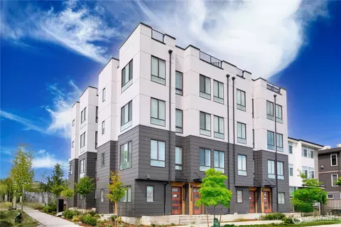 1300 E Remington Ct #B, Seattle, WA 98122