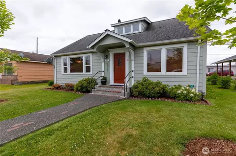 50 Blackberry St, Forks, WA 98331