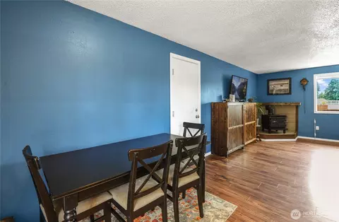 Dining - 21202 SE 414th St, Enumclaw, WA 98022 photo 1 of 2