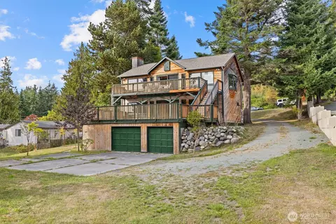 651 W Olympic View Dr, Coupeville, WA 98239