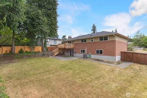 10711 NE 194th St, Bothell, WA 98011 photo 24