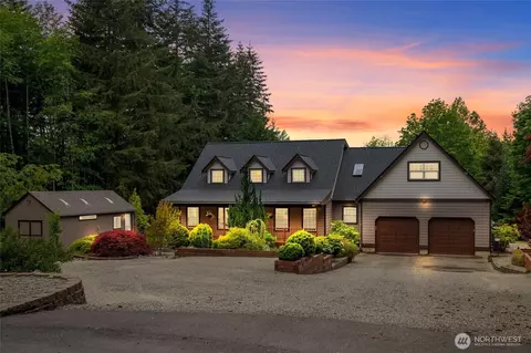 9621 Springer Lake Ln SE, Olympia, WA 98501