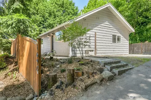 1690 S Kent Des Moines Rd, Des Moines, WA 98198