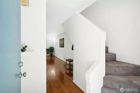 12613 SE 42nd St #613, Bellevue, WA 98006