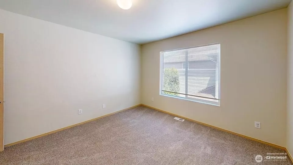 Bedroom - 17709 Silver Creek Ave E, Puyallup, WA 98375 photo 3 of 8