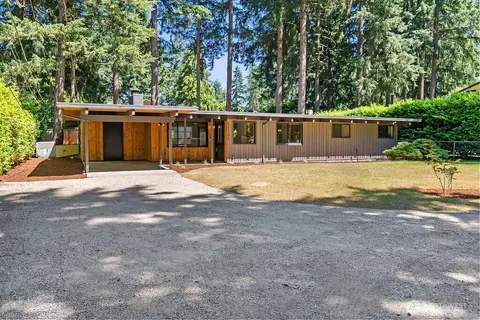 11101 Lake Steilacoom Dr SW, Lakewood, WA 98498