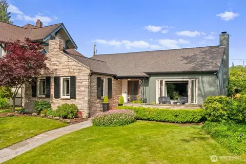 1407 Rucker Ave, Everett, WA 98201 photo 2