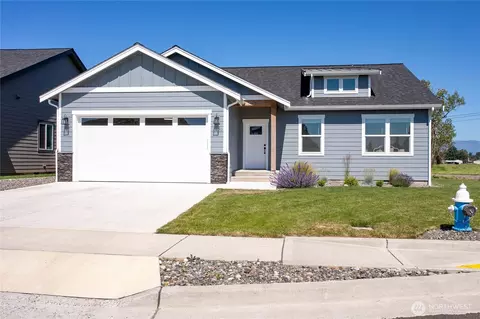 1500 Bowfin Ct, Lynden, WA 98264