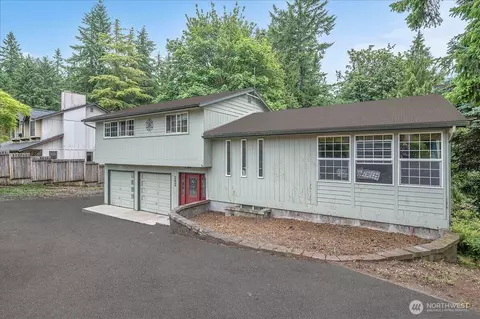 162 Monticello Dr, Longview, WA 98632