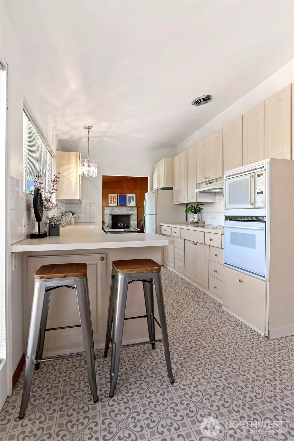Kitchen - 8643 21st Ave NW, Seattle, WA 98117 photo 4 of 4