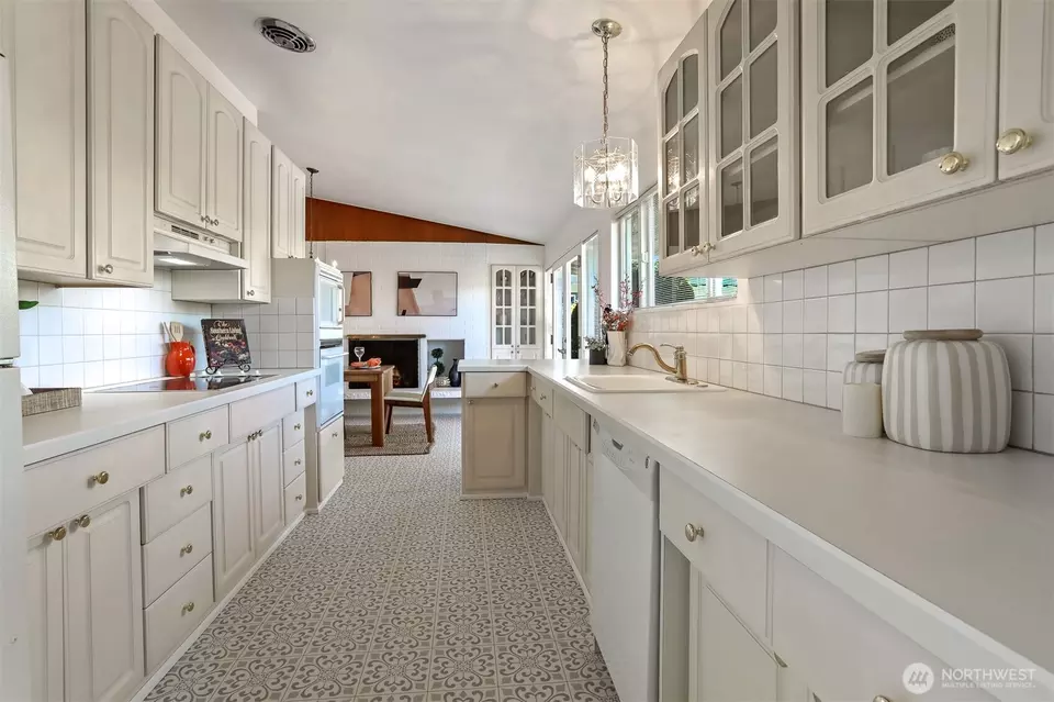 Kitchen - 8643 21st Ave NW, Seattle, WA 98117 photo 1 of 4