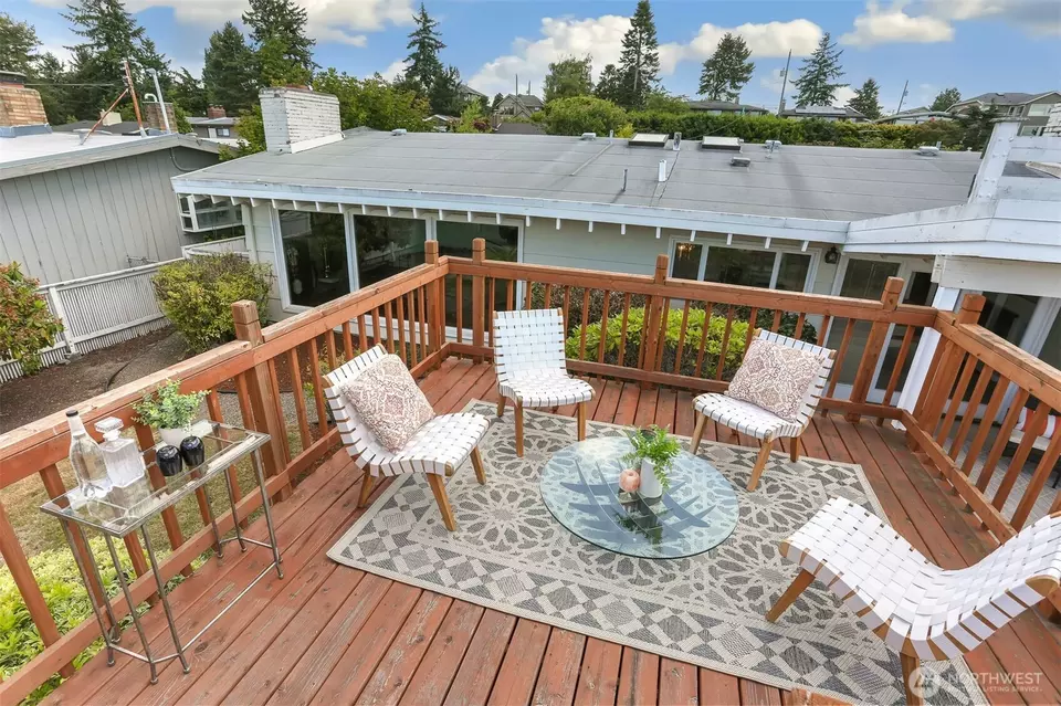 Exterior - 8643 21st Ave NW, Seattle, WA 98117 photo 4 of 9