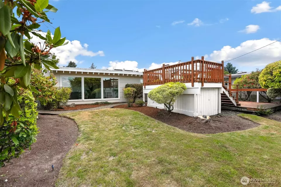 Exterior - 8643 21st Ave NW, Seattle, WA 98117 photo 5 of 9