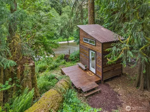 1389 Satsop Rd W, Montesano, WA 98563
