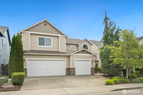 862 Ilwaco Pl NE, Renton, WA 98059
