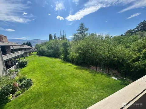 225 NE 19th St #24, East Wenatchee, WA 98802