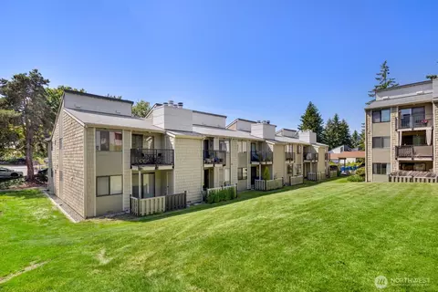 2020 Grant Ave S #B103, Renton, WA 98055
