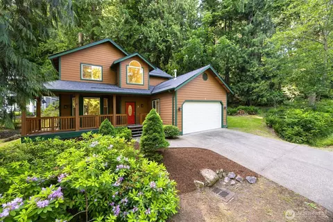 3 Spring Rd, Bellingham, WA 98229