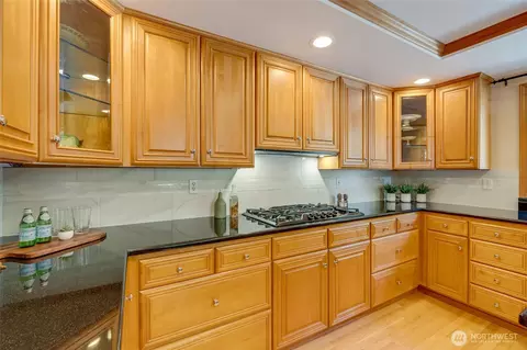 Kitchen - 4920 Seahurst Ave, Everett, WA 98203 photo 4 of 4