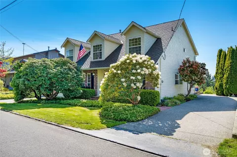 Exterior - 4920 Seahurst Ave, Everett, WA 98203 photo 3 of 13