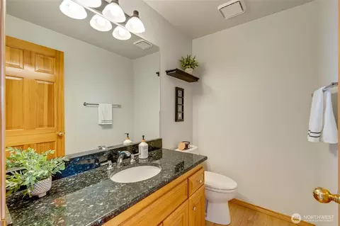 Bath - 4920 Seahurst Ave, Everett, WA 98203 photo 1 of 5