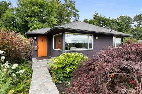 4009 32nd Ave SW, Seattle, WA 98126
