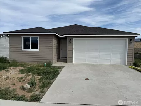 2359 Noah St SE, East Wenatchee, WA 98802