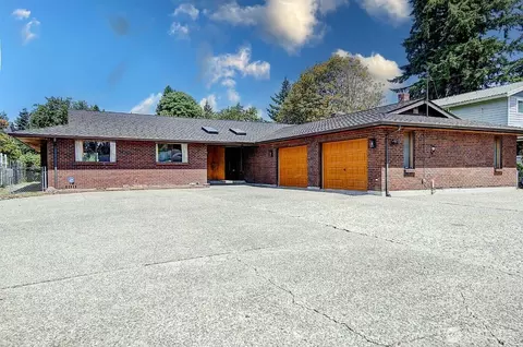 2211 108th St SE, Everett, WA 98208