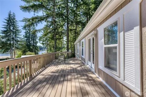 120 Gold Creek Rd NW, Bremerton, WA 98312