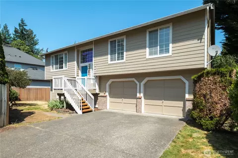 861 Bremerton Ave NE, Renton, WA 98059