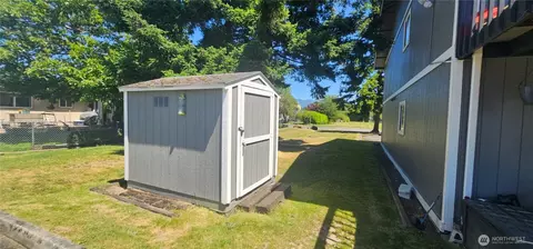 Exterior - 312 Charwila Ln, Enumclaw, WA 98022 photo 1 of 4