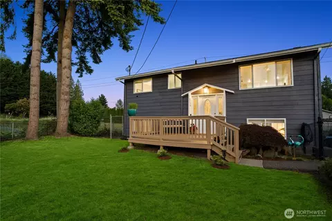 9226 20th St SE, Lake Stevens, WA 98258