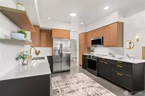 Kitchen - 23214 Fitzgerald Rd #1, Bothell, WA 98021 photo 2 of 4
