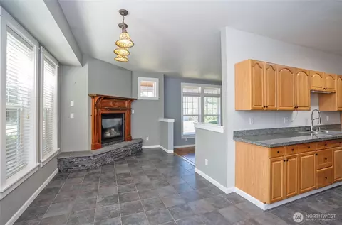 Living - 124 Ammons Ln SE, Orting, WA 98360 photo 6 of 6